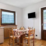 Maison Le Cré 2 *