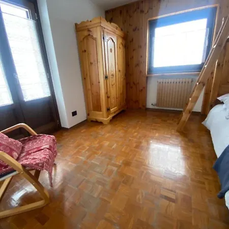 Maison Le Cre 2 Holiday home Introd