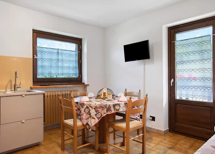 Maison Le Cre 2 * Introd