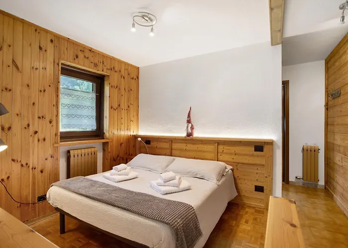 Semesterbostad Maison Le Cre 2 *